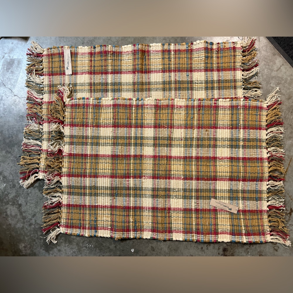NWT *SET OF 2* PARK Designs Cotton Accent Throw Rugs 24”x42” (including fringe)